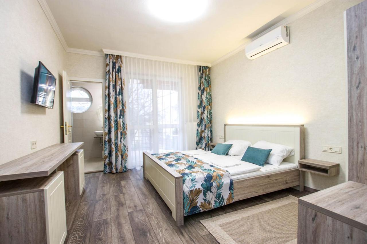 Hotel Járja Panzió Hajdúszoboszló Exterior foto