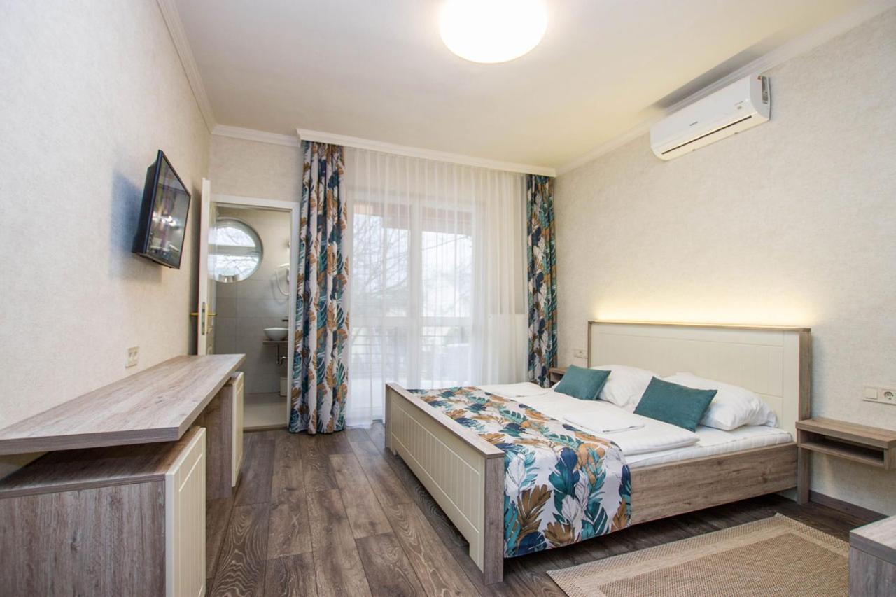 Hotel Járja Panzió Hajdúszoboszló Exterior foto