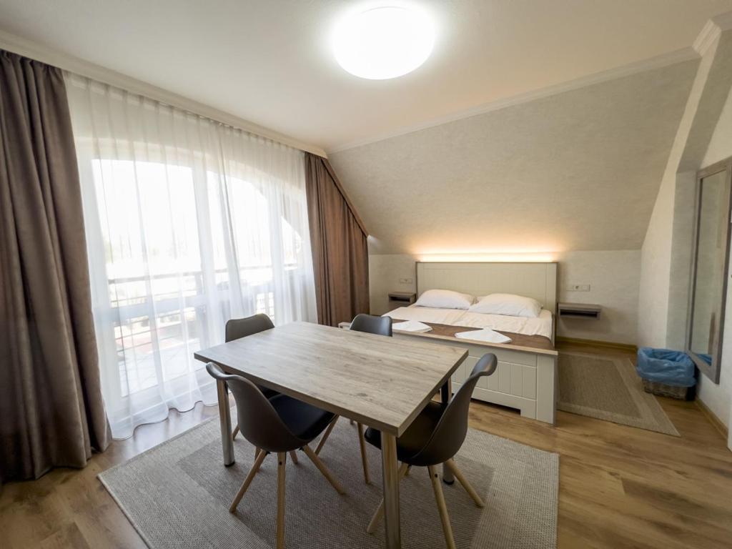 Hotel Járja Panzió Hajdúszoboszló Exterior foto